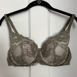 Victoria’s Secret Lined Demi 38C Bra Olive Green